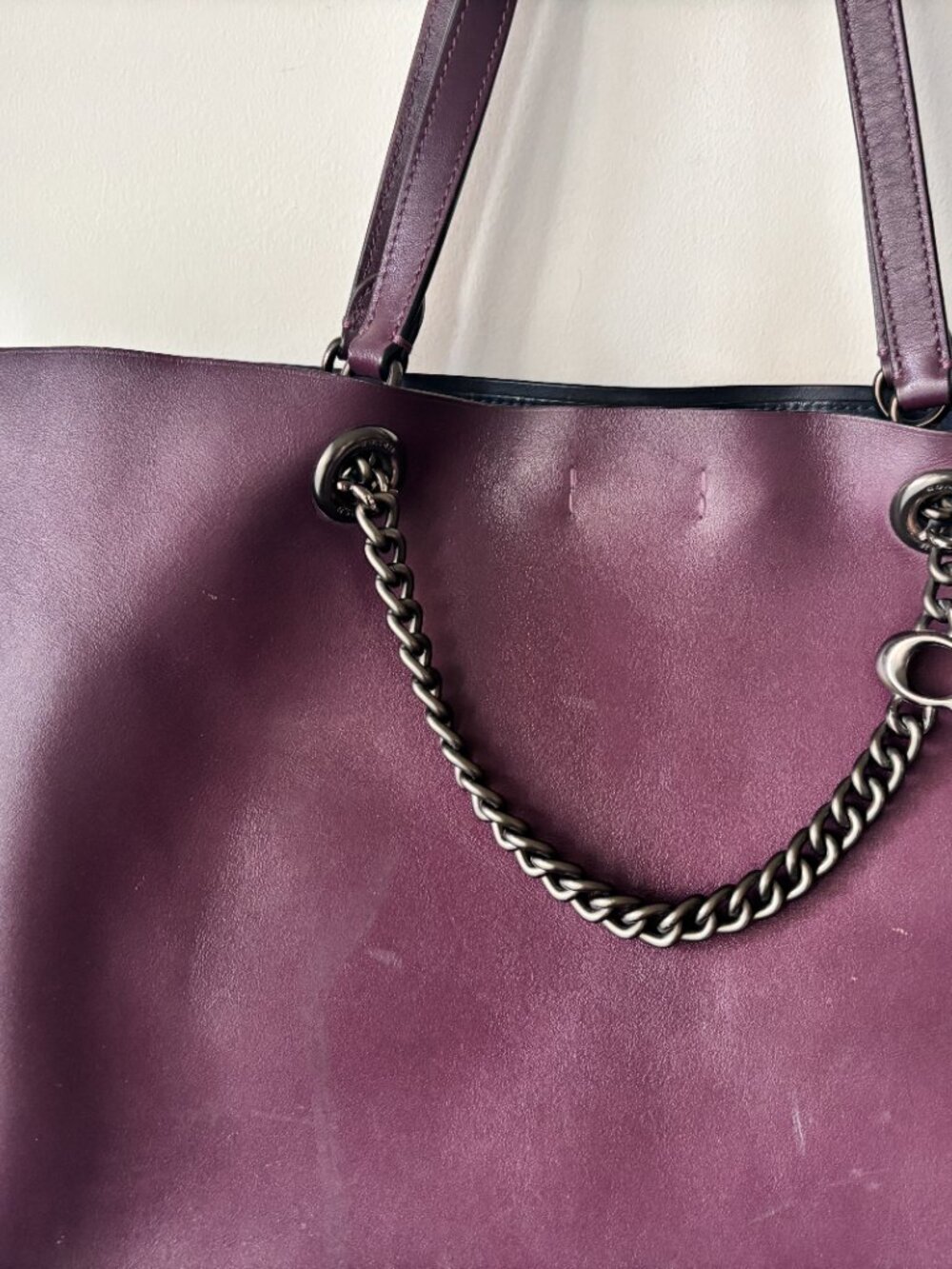 Coach Central Tote 78218 Deep Plum Leather Chain Accent Shoulder Bag AS IS READ - Picture 12 of 16